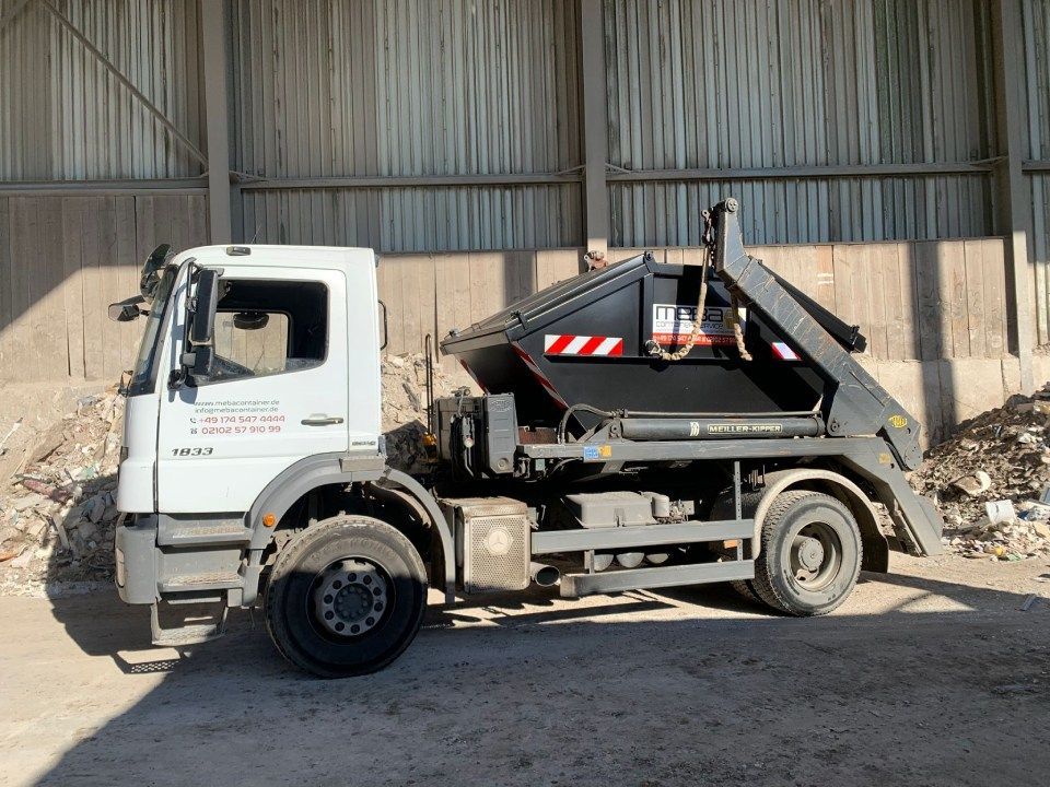 Lkw von MEBA Containerservice