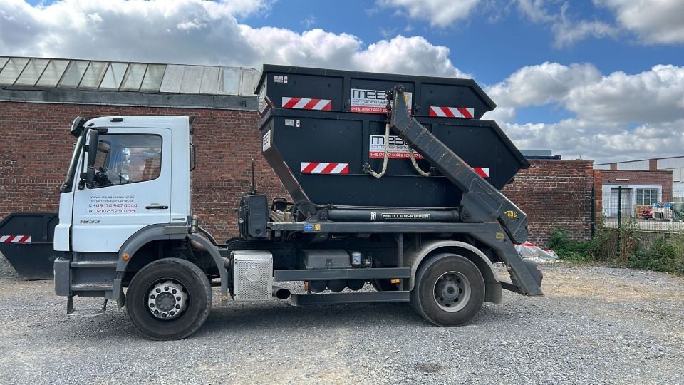 Lkw von META Containerservice