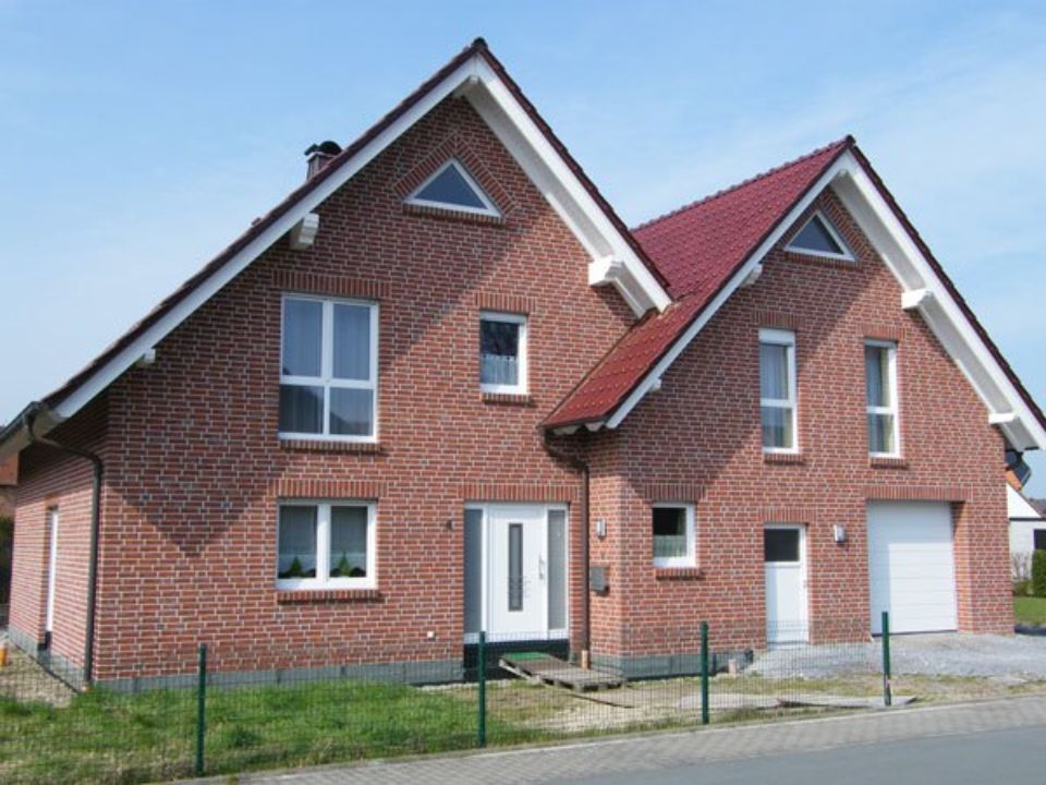 Zwei Doppelhaushälften