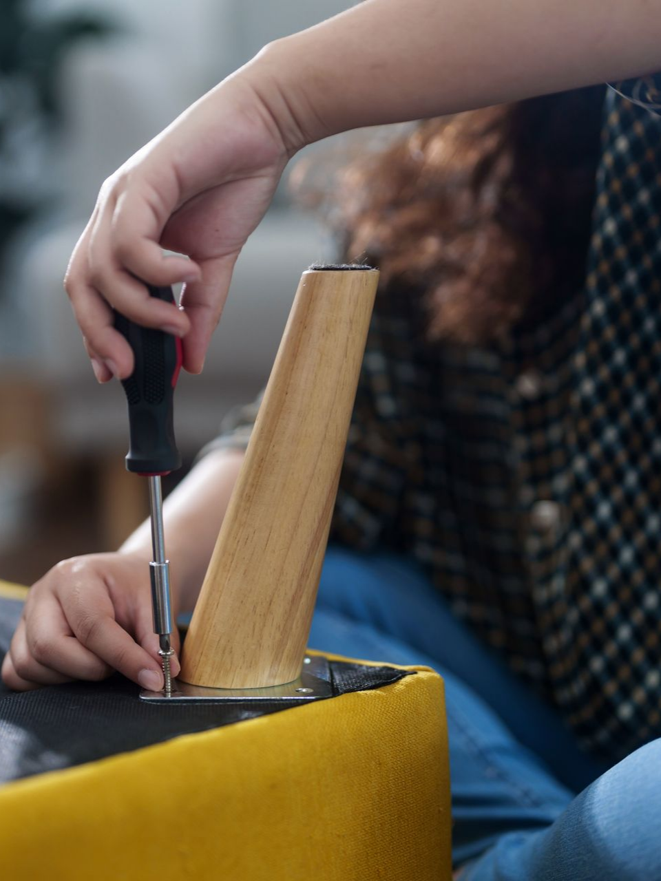 Vers la page réparation meubles