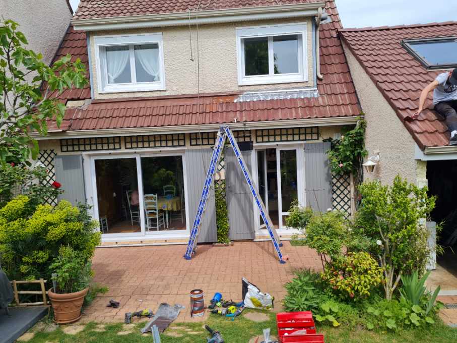 Intervention pour la zinguerie du dessous de fenetre