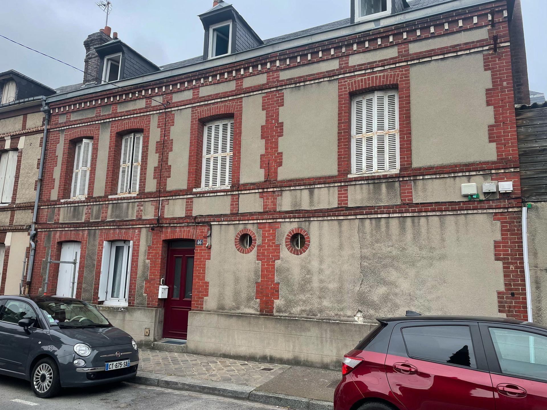renovation façade brique , enduis , moellons . Rouen (76000)