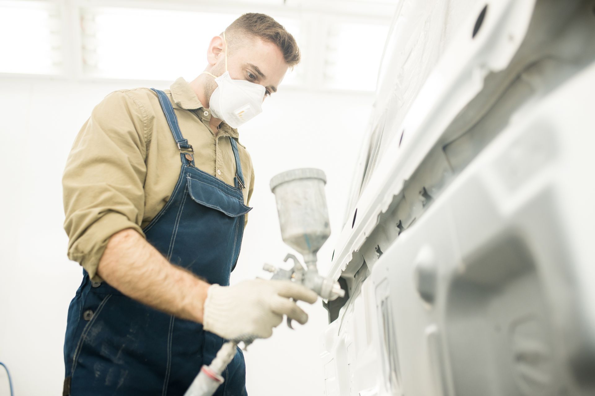 Peinture blanche d’un utilitaire