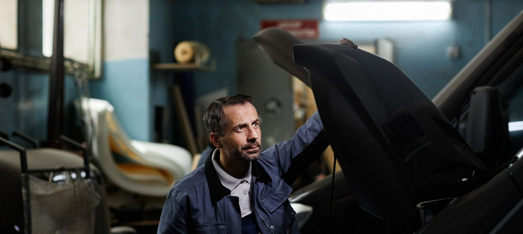 Peinture noir d'un véhicule utilitaire