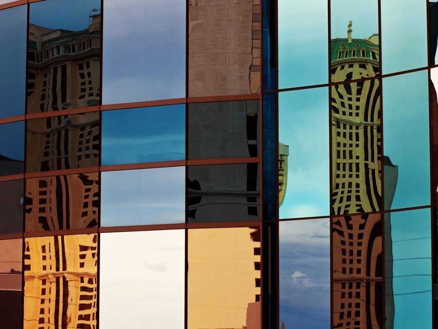 Spiegelung Glasfassade