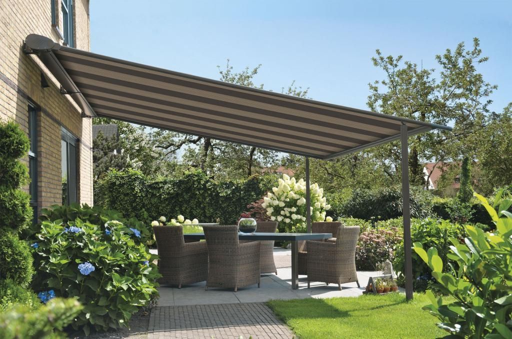 Terrasse mit Markise