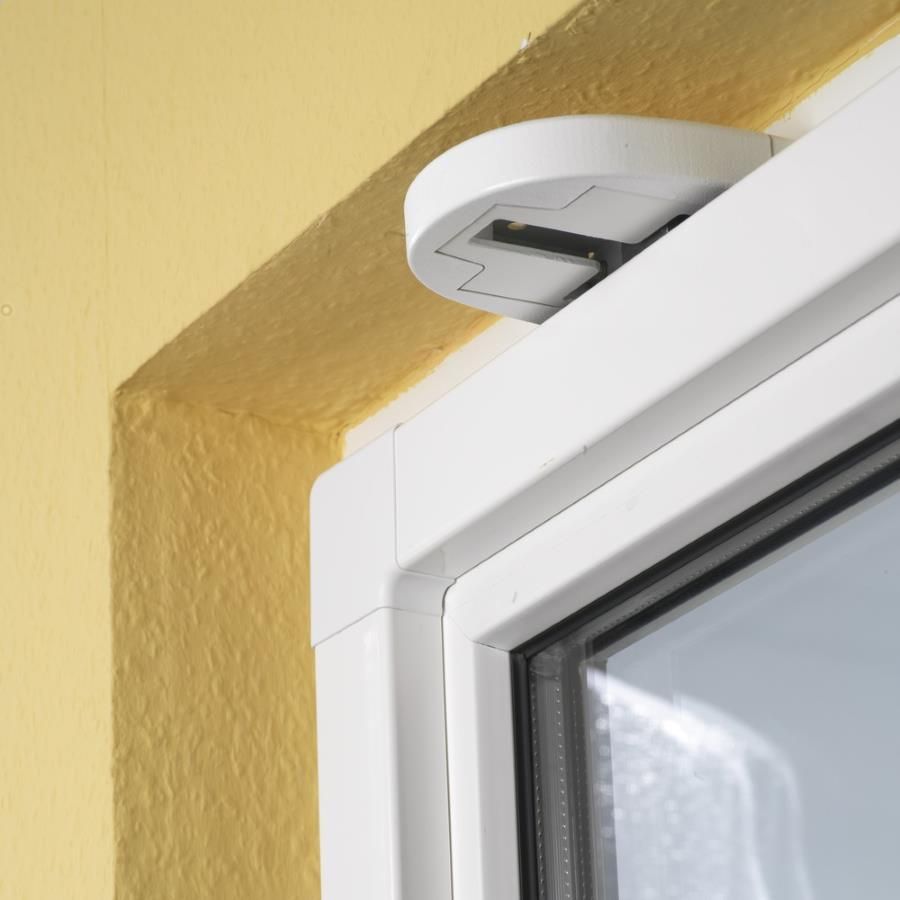 Fenster mit Abus-Fenstersicherung FTS 206 weiß