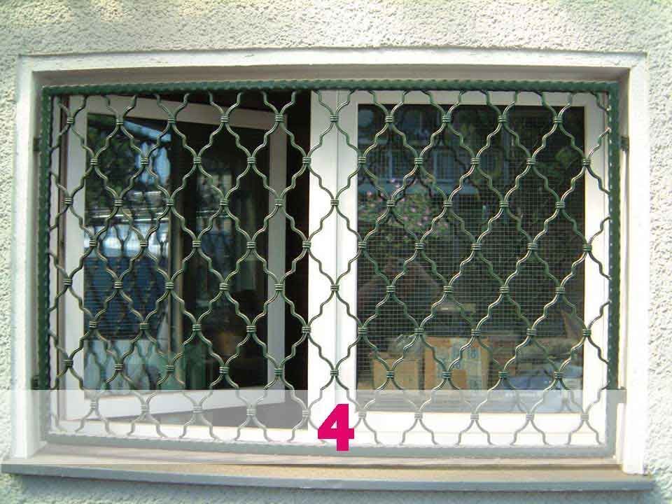Fenster mit Einbruchschutzgitter