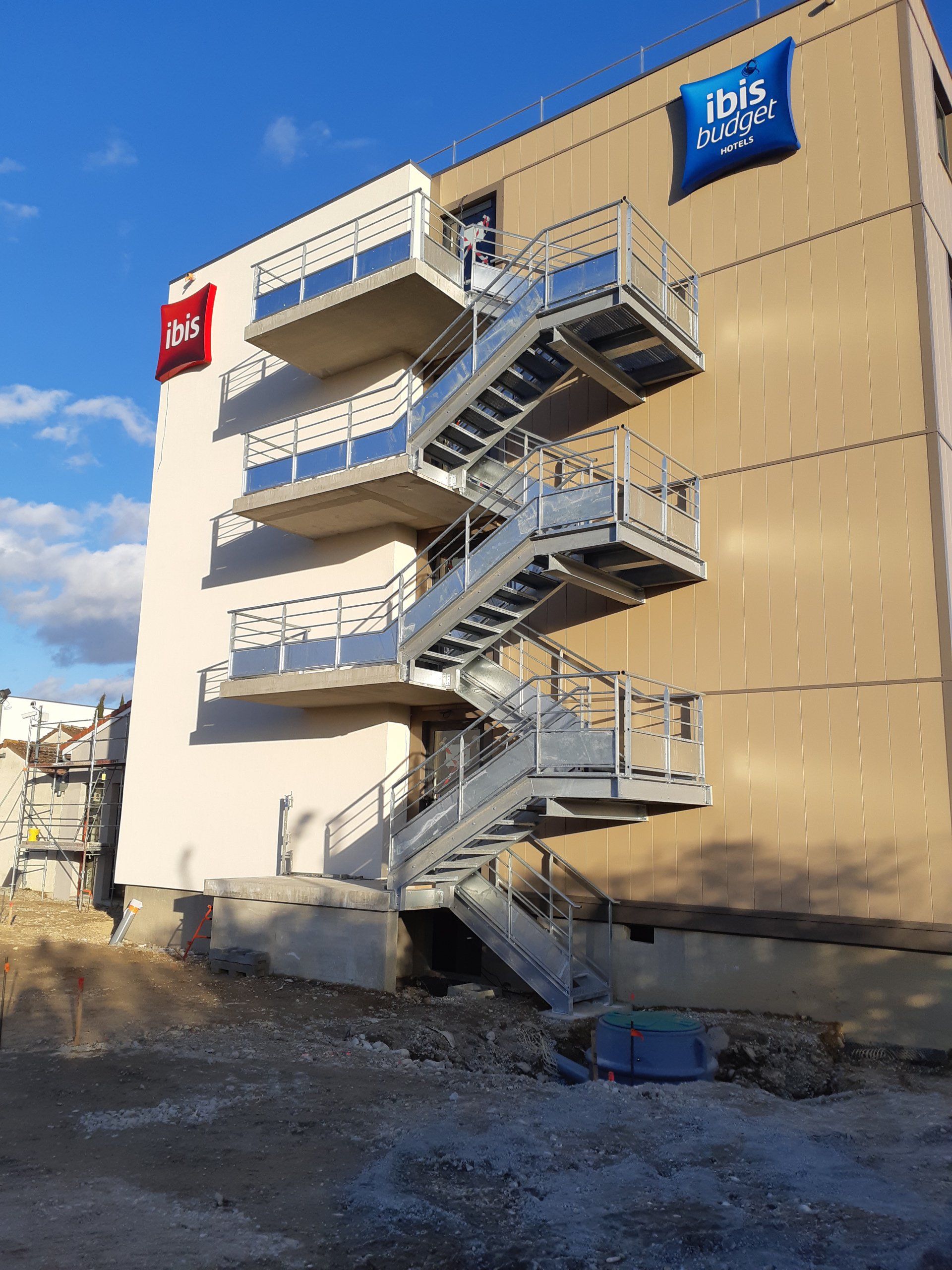Escalier de secours IBIS