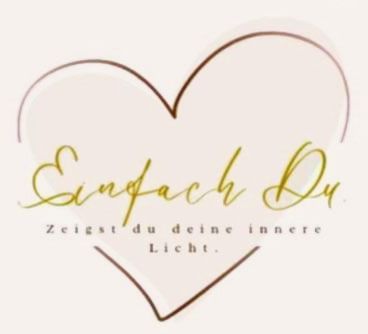 Logo mit Herzform und den Worten „Einfach Du“ in Gold.
