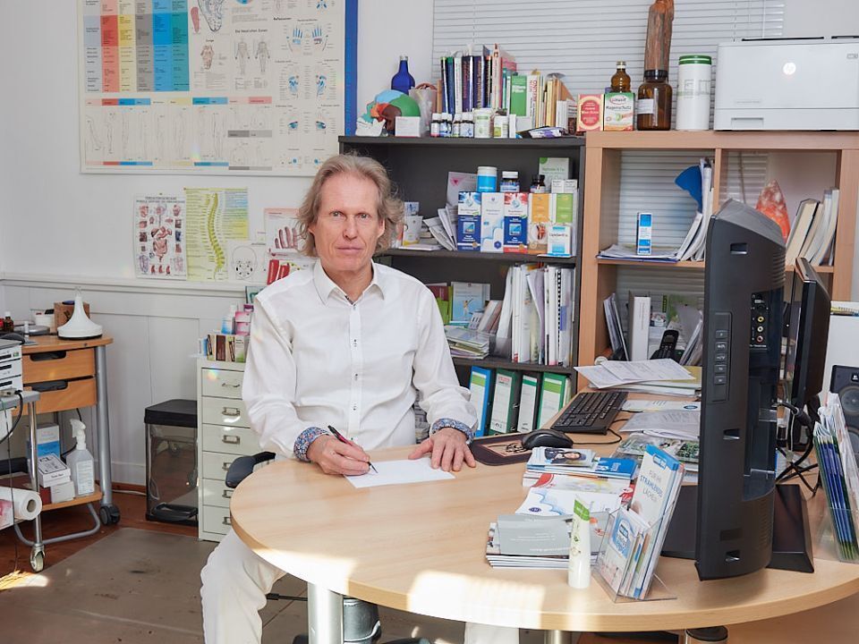 Inhaber der Heilpraxis für Schwingungsmedizin