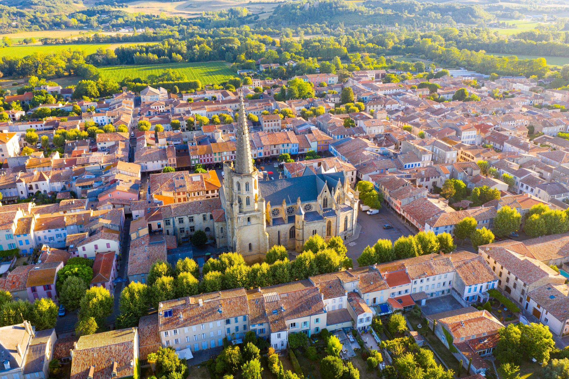 Vue aérienne de la ville de Mirepoix.