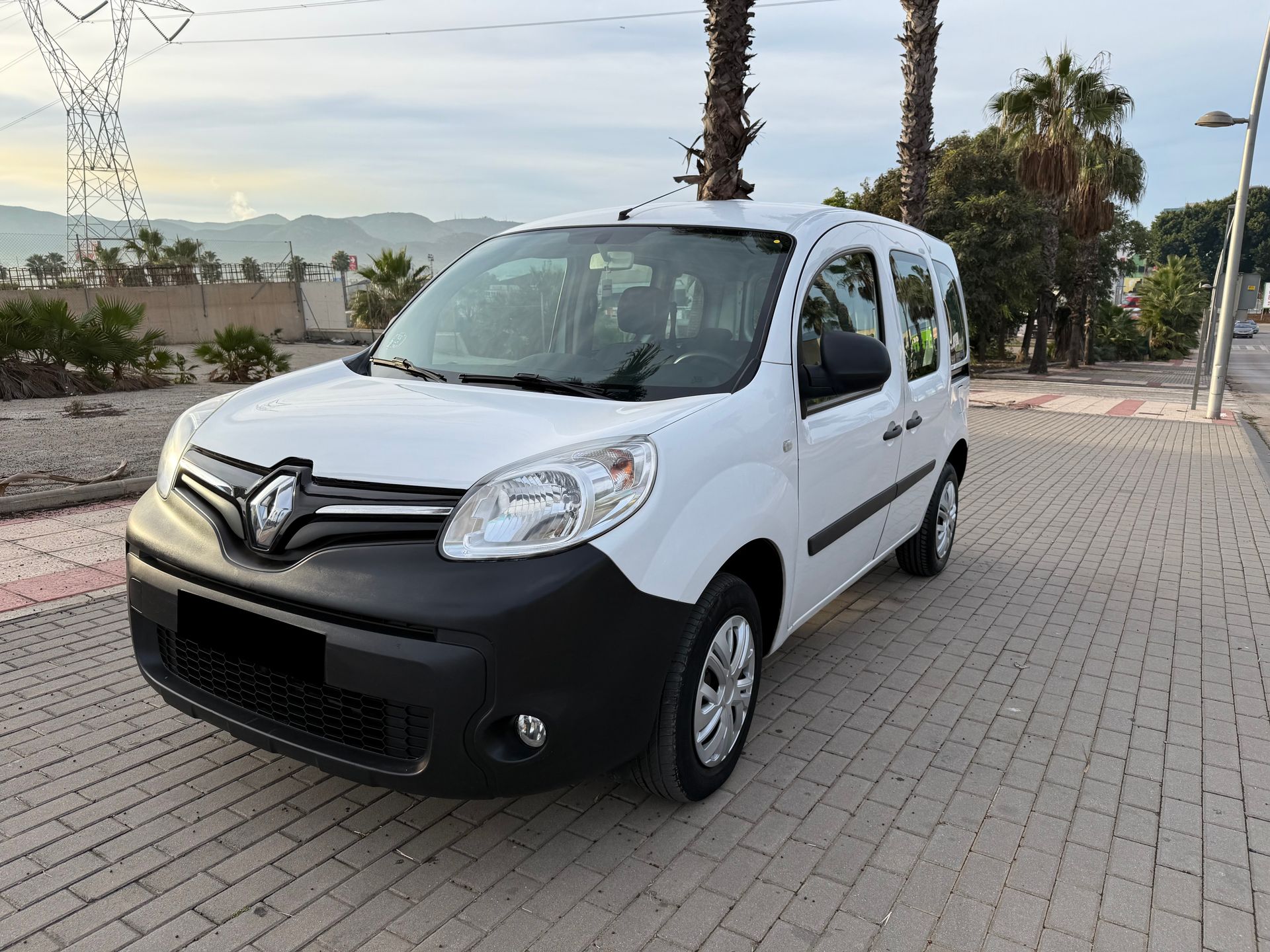 RENAULT KANGOO KOMBI
