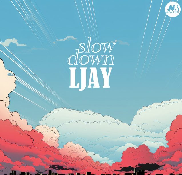 Un cartel de Slow Down Ljay muestra un cielo nublado.