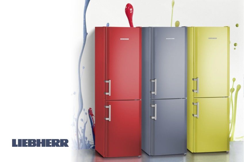 Drei Liebherr-Kühlschränke stehen nebeneinander