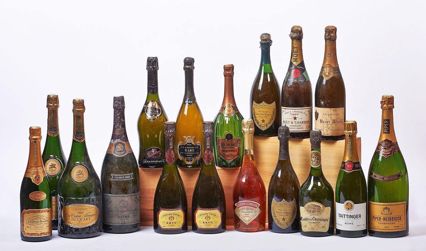 Photos de plusieurs bouteilles de vin.