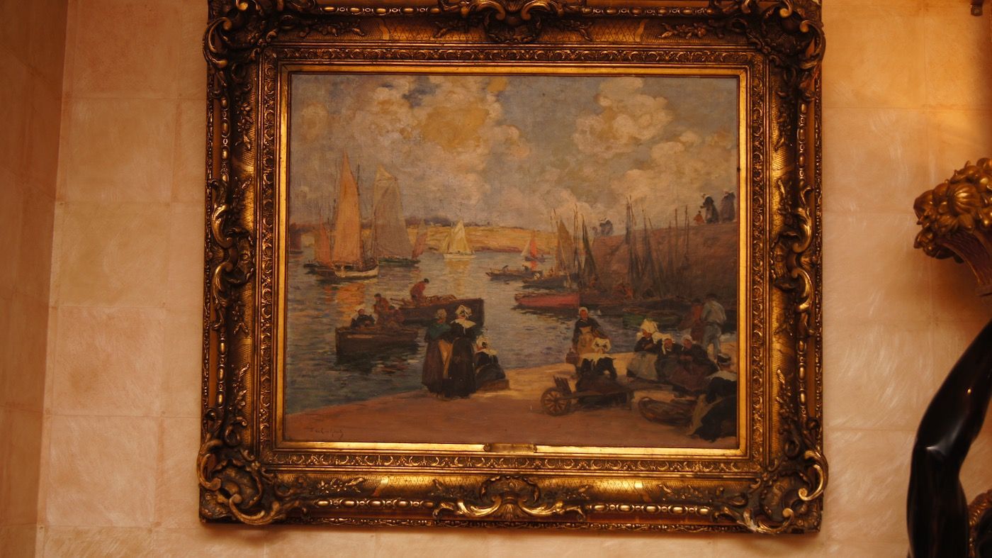 Photo d'un tableau avec des bateaux.