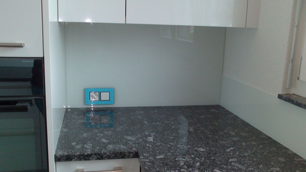 Küchenrücken - Glasteam GnbH - Döttingen