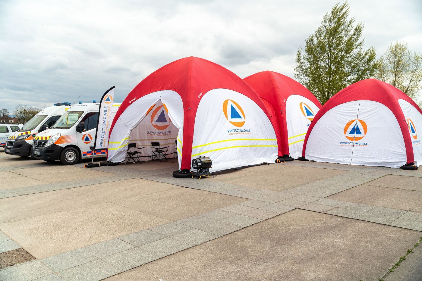 Inflatable Tent 6