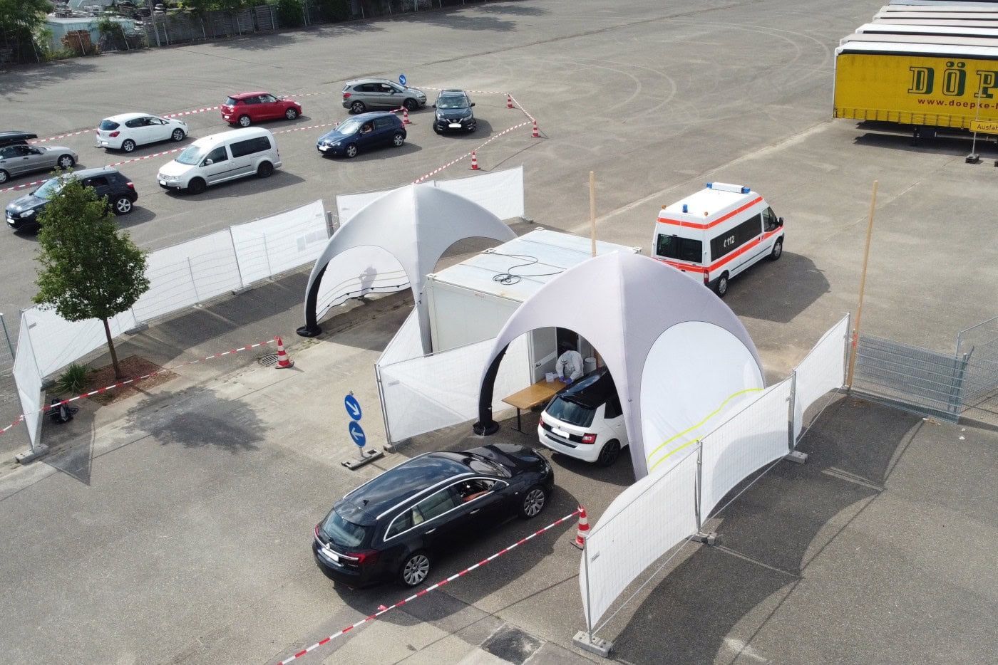 Inflatable Tent 8