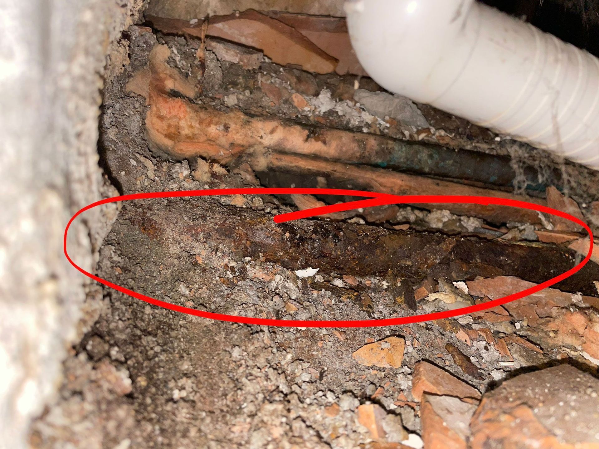 Détection et déshumidification en Valais - AMP Multiservices