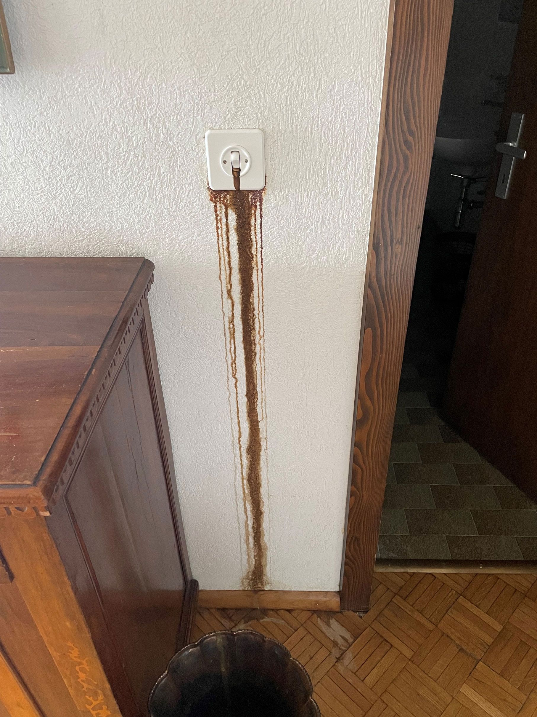 Détection et déshumidification en Valais - AMP Multiservices