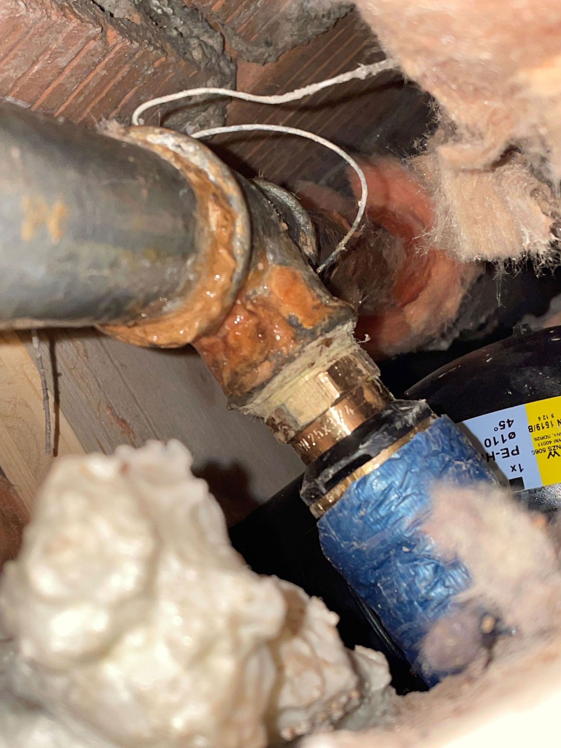 Détection et déshumidification en Valais - AMP Multiservices