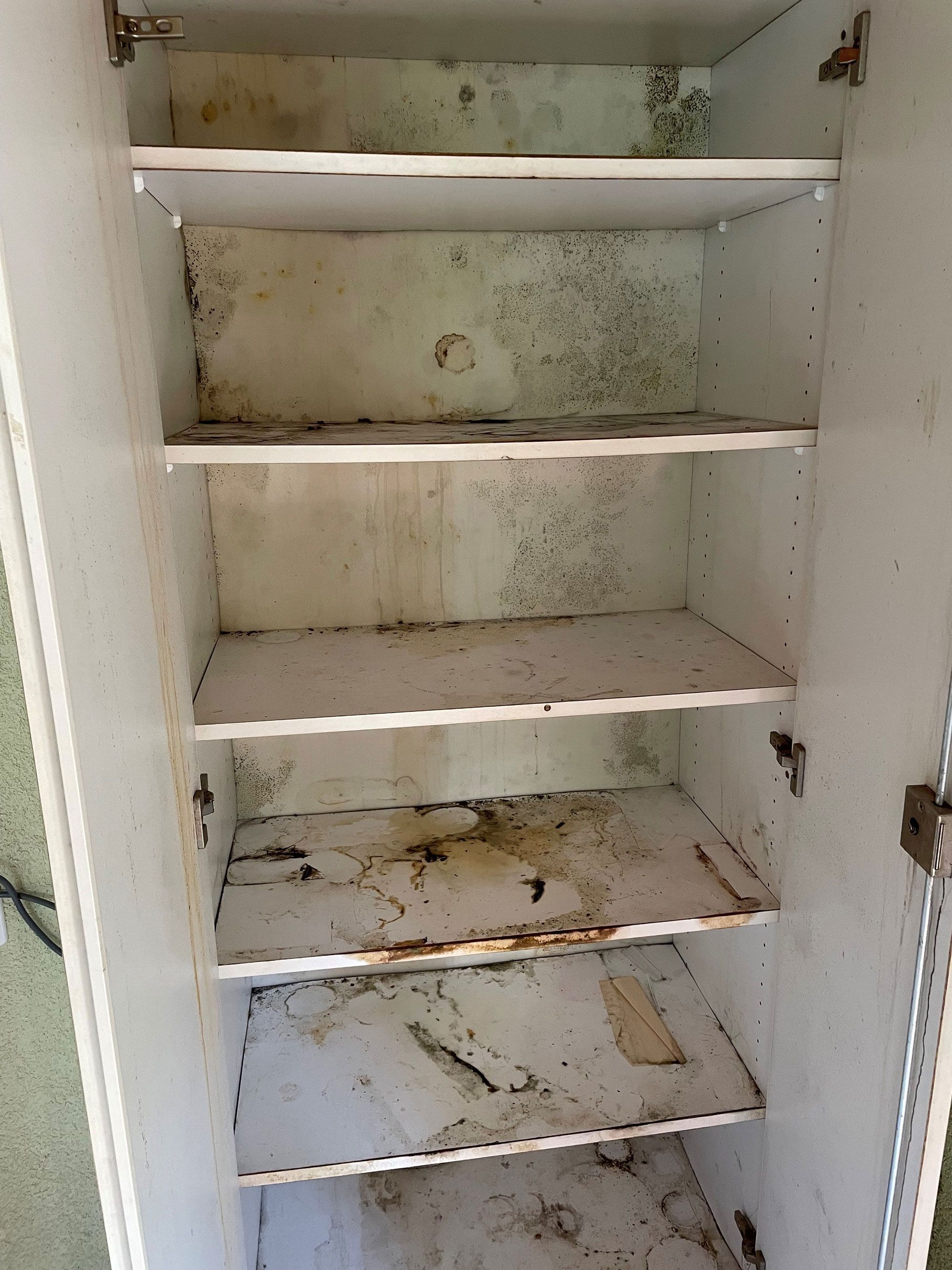 Détection et déshumidification en Valais - AMP Multiservices