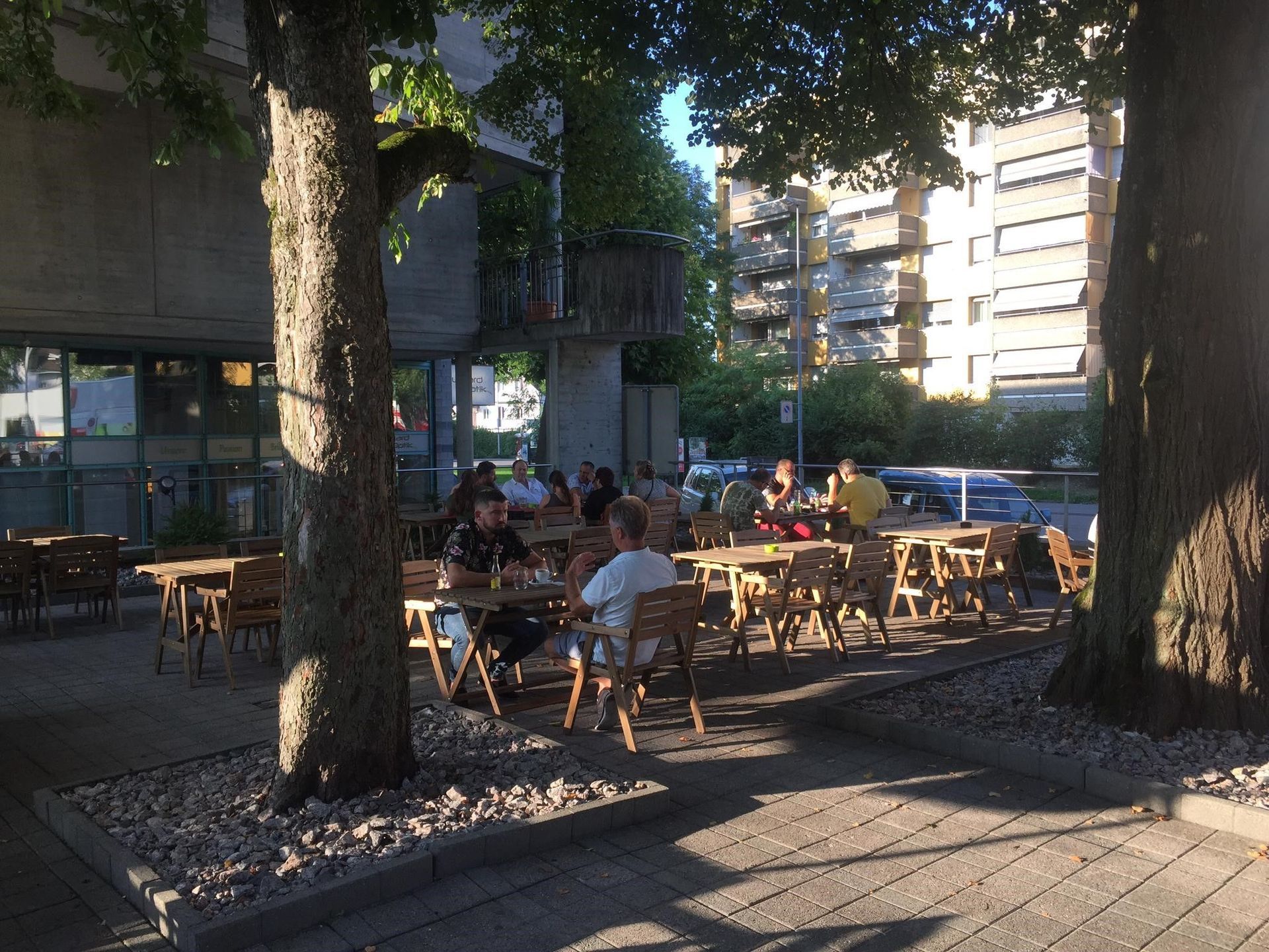 sitzplatz - restaurant aroma grill - wohlen