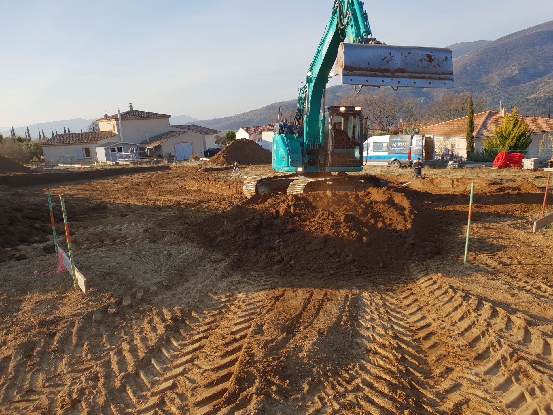 Travaux de terrassement avec engins