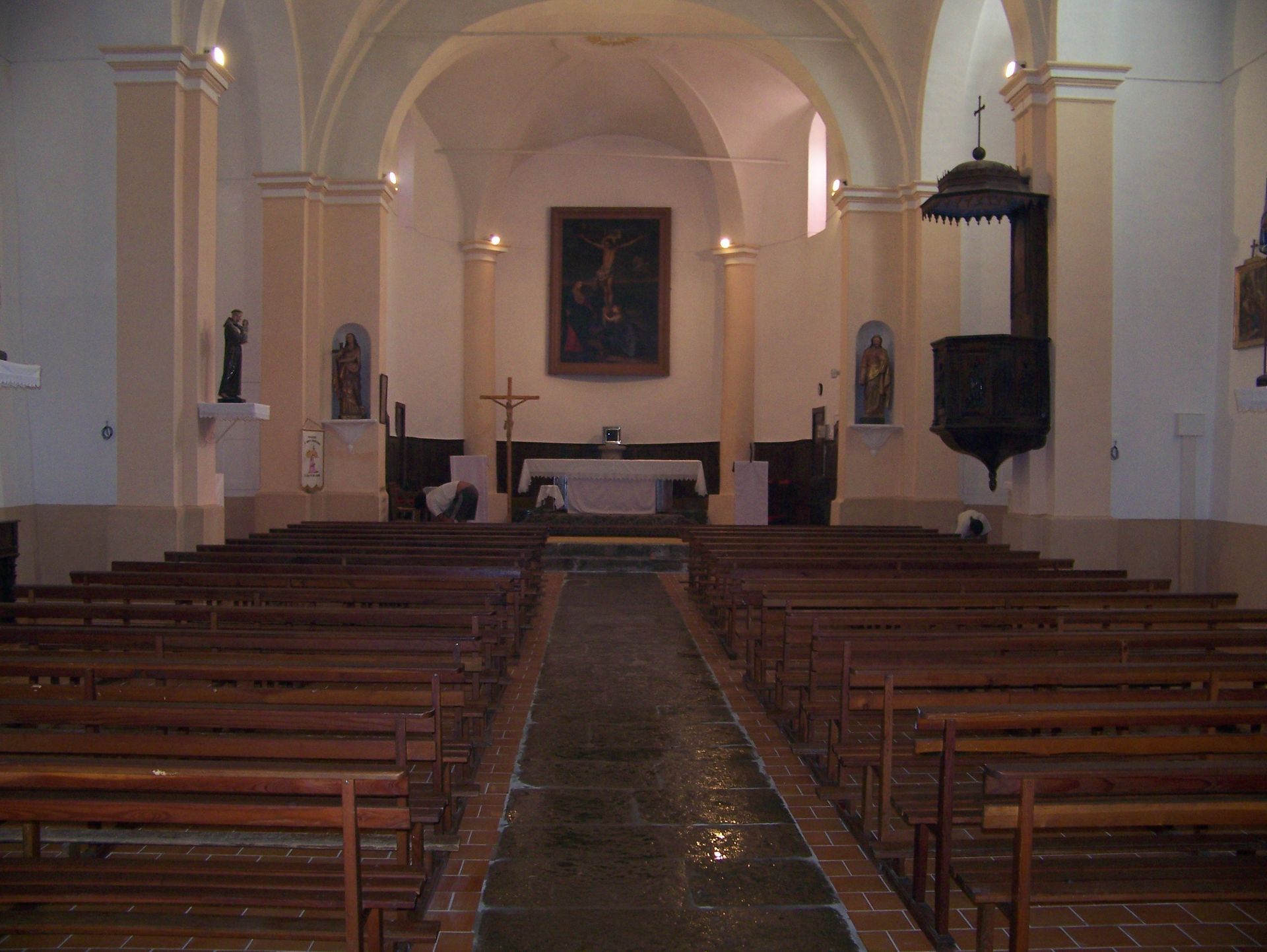 Intérieur d'église