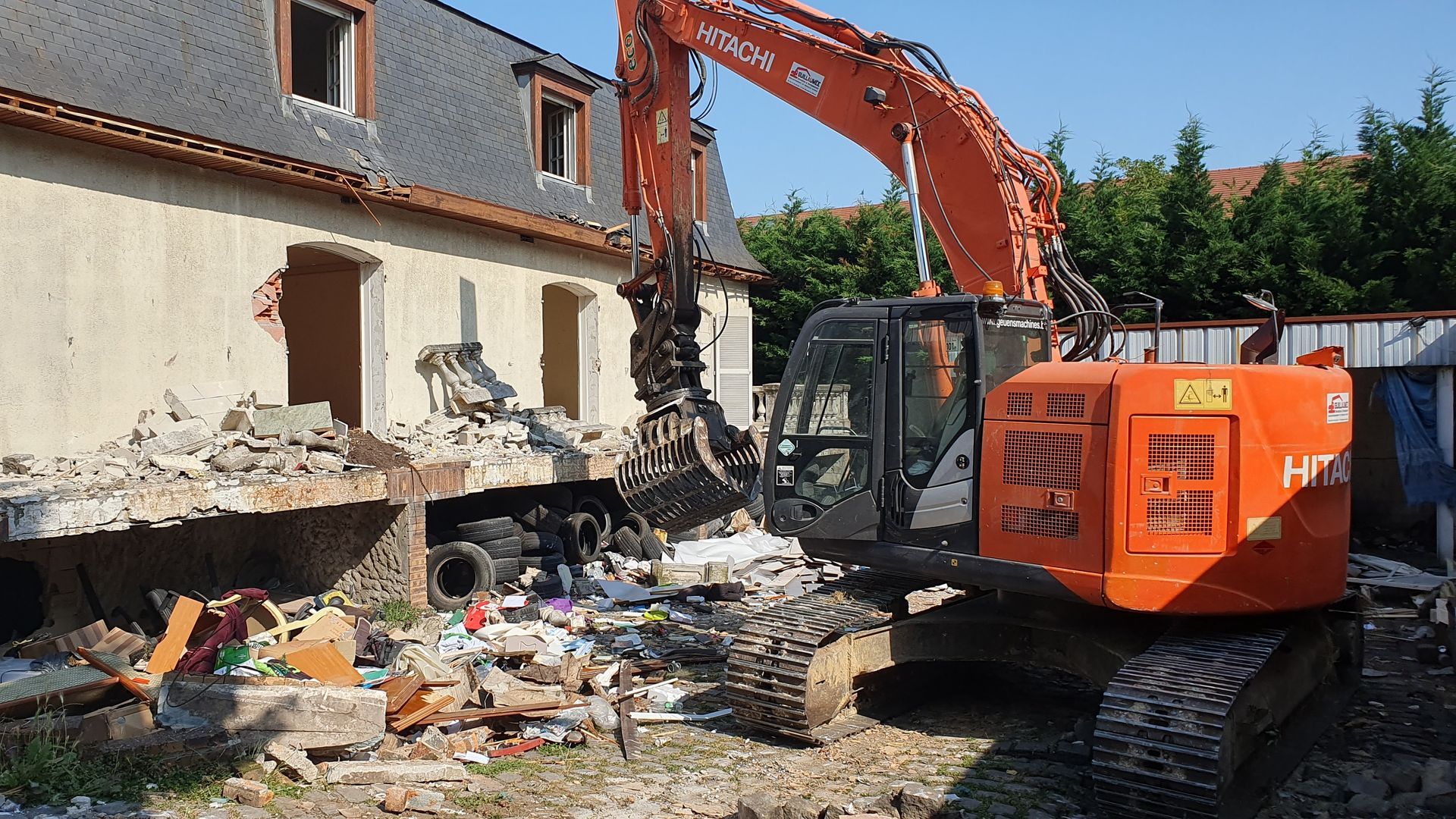 Travaux de démolition d'une maison