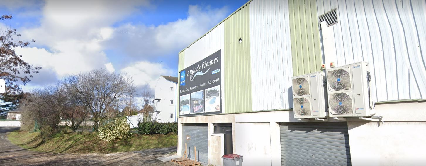 Devanture du magasin Attitude Piscine