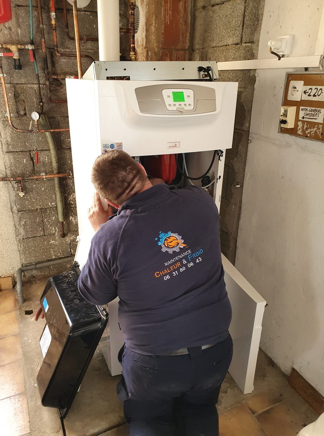 Photo réparation chaudière.