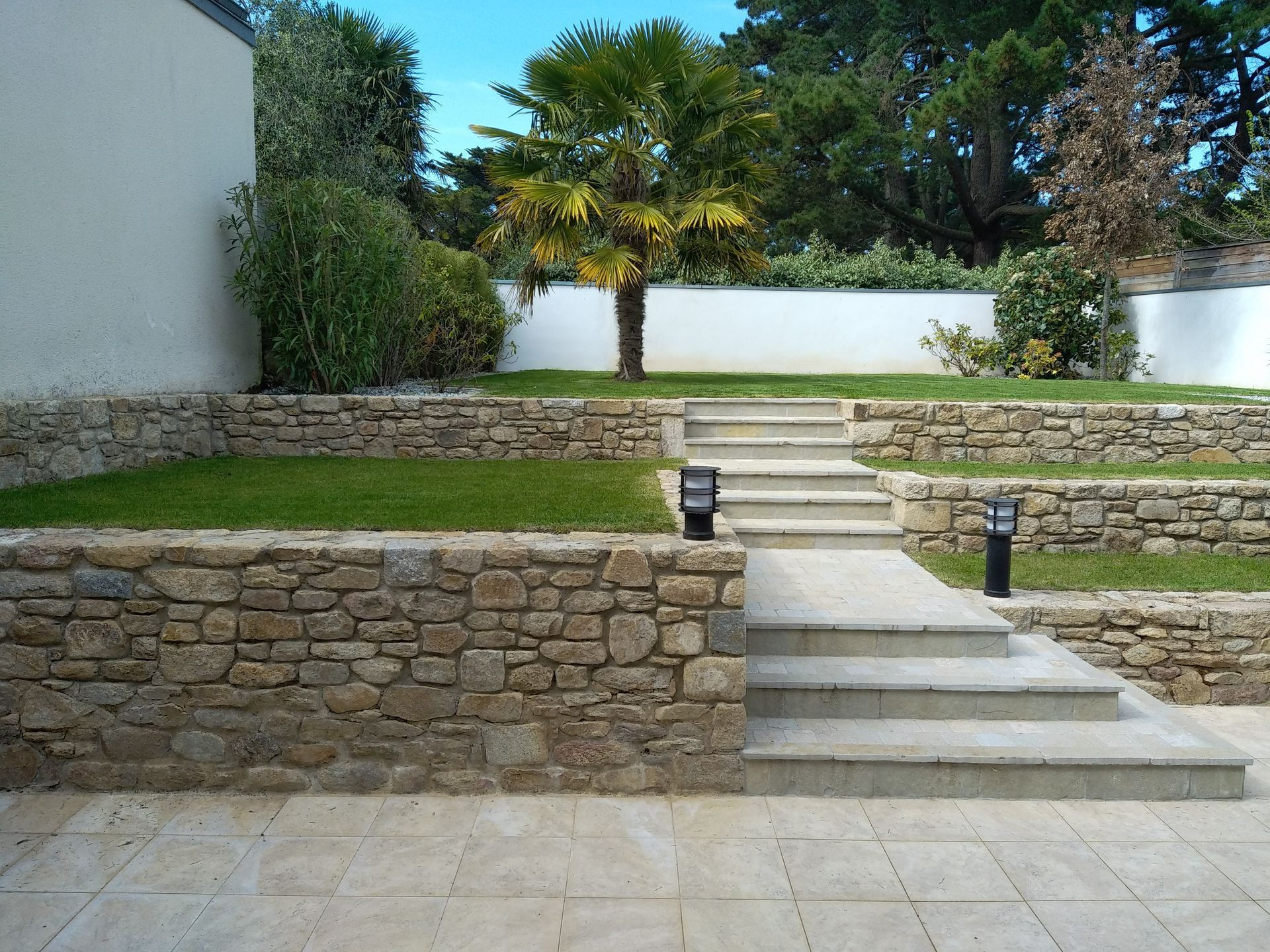 Extérieur délimité en paliers