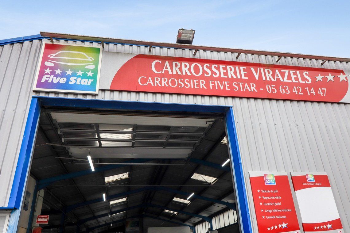 Devanture Carrosserie Virazels.