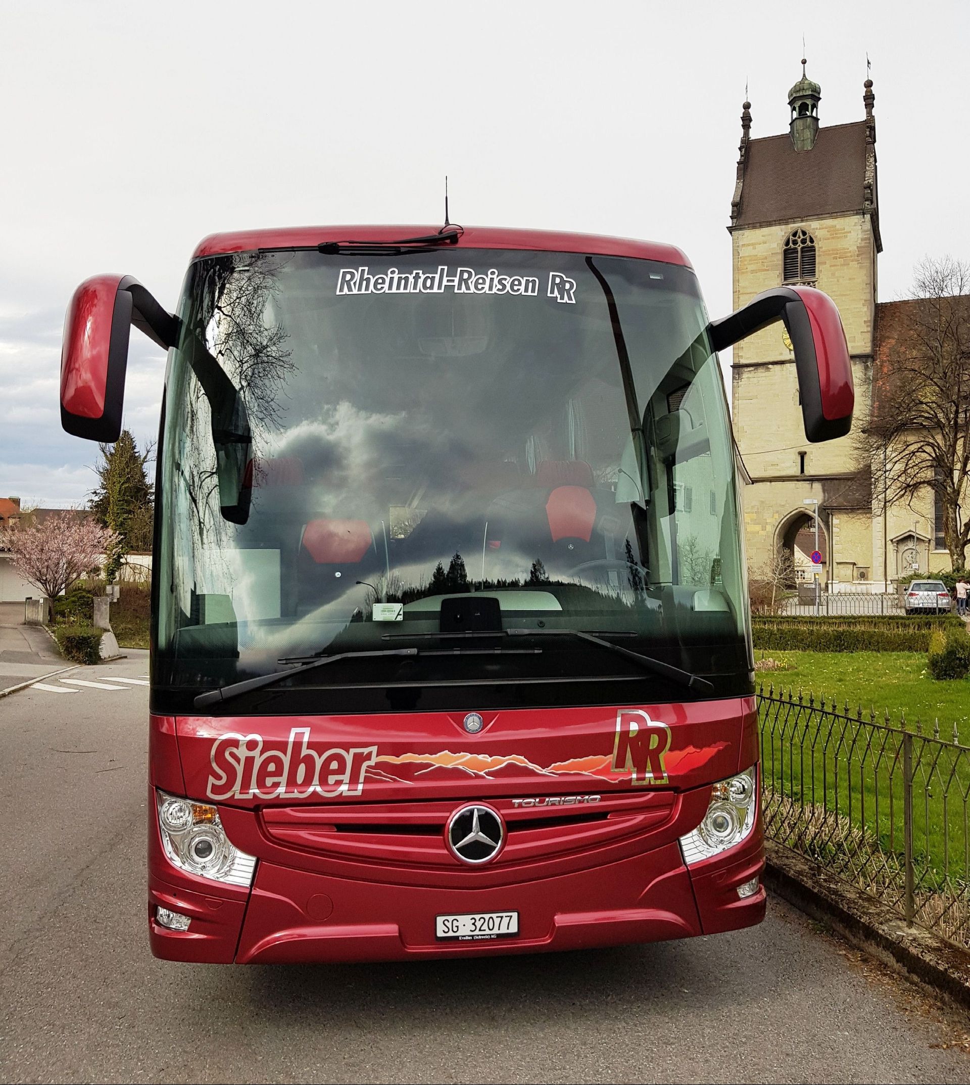 Mercedes-Benz Komfortfernreisecar - Rheintal Reisen Sieber