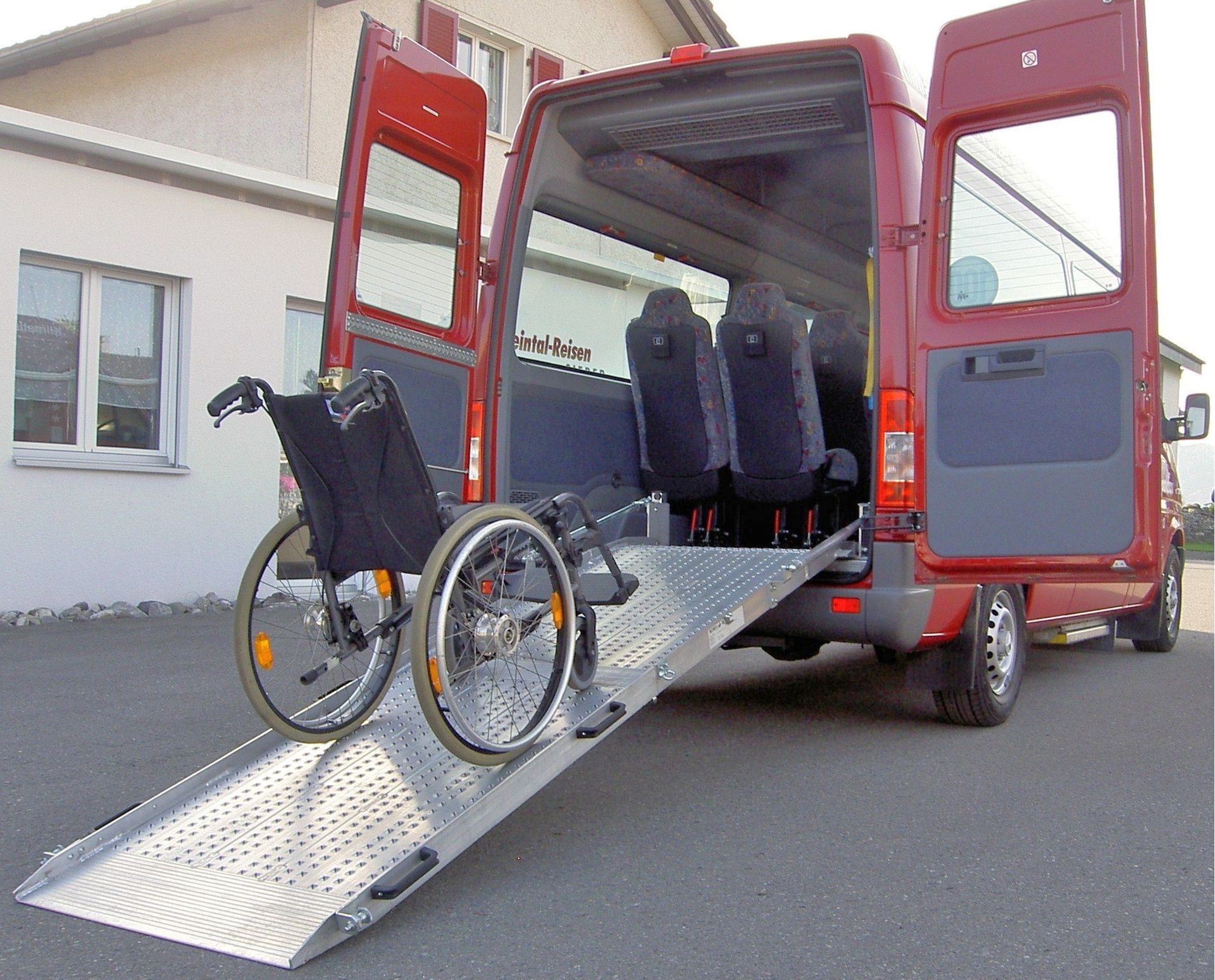 Verladerampe für die Rollstühle