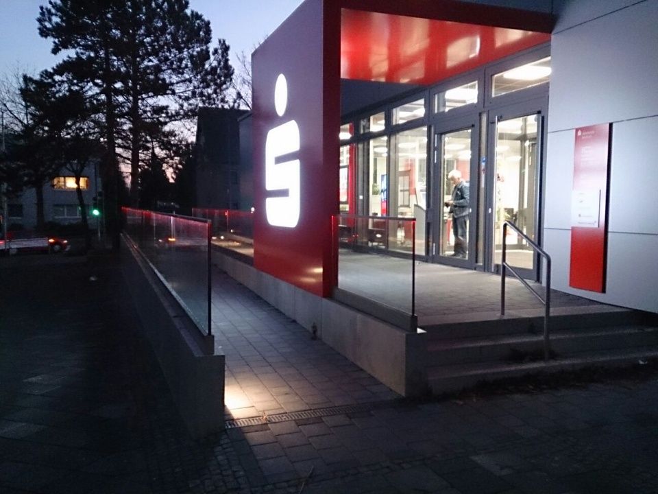 Eingang Sparkasse