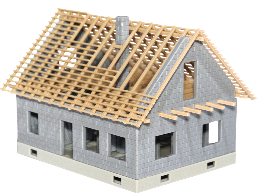Maison avec les charpentes visibles
