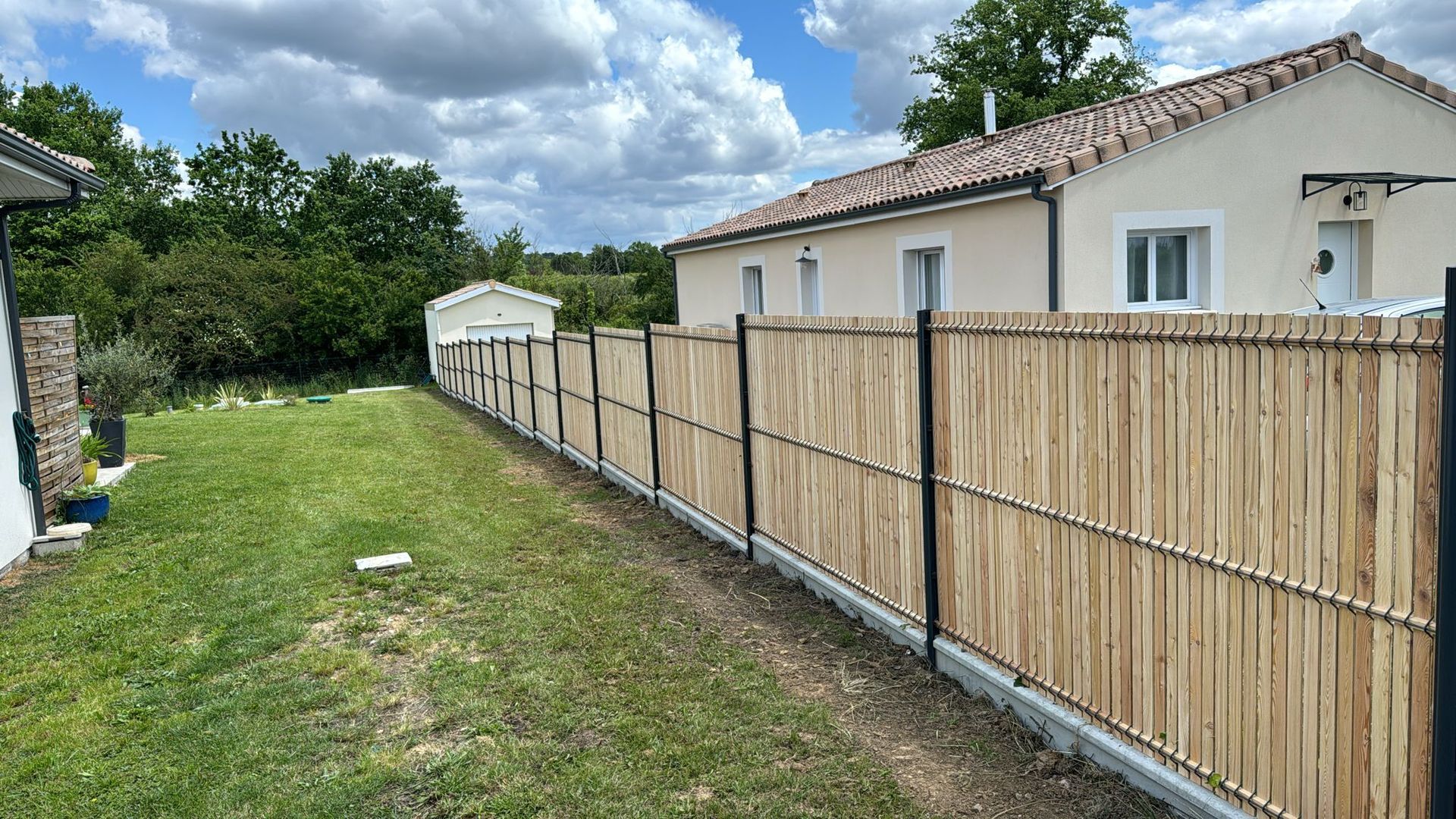 Clôtures rigides en bois