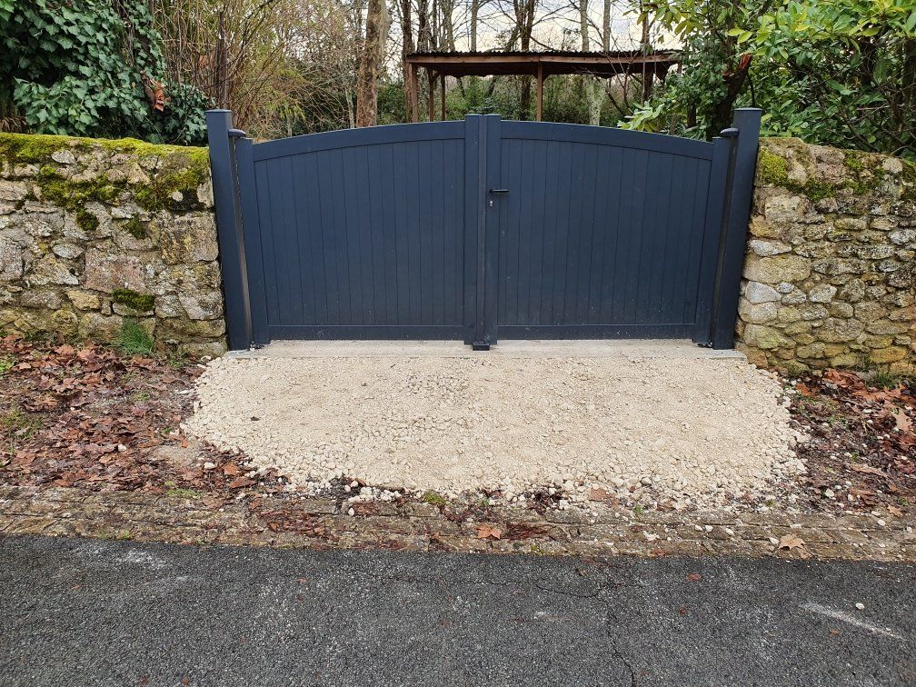 Portail battant moderne gris anthracite