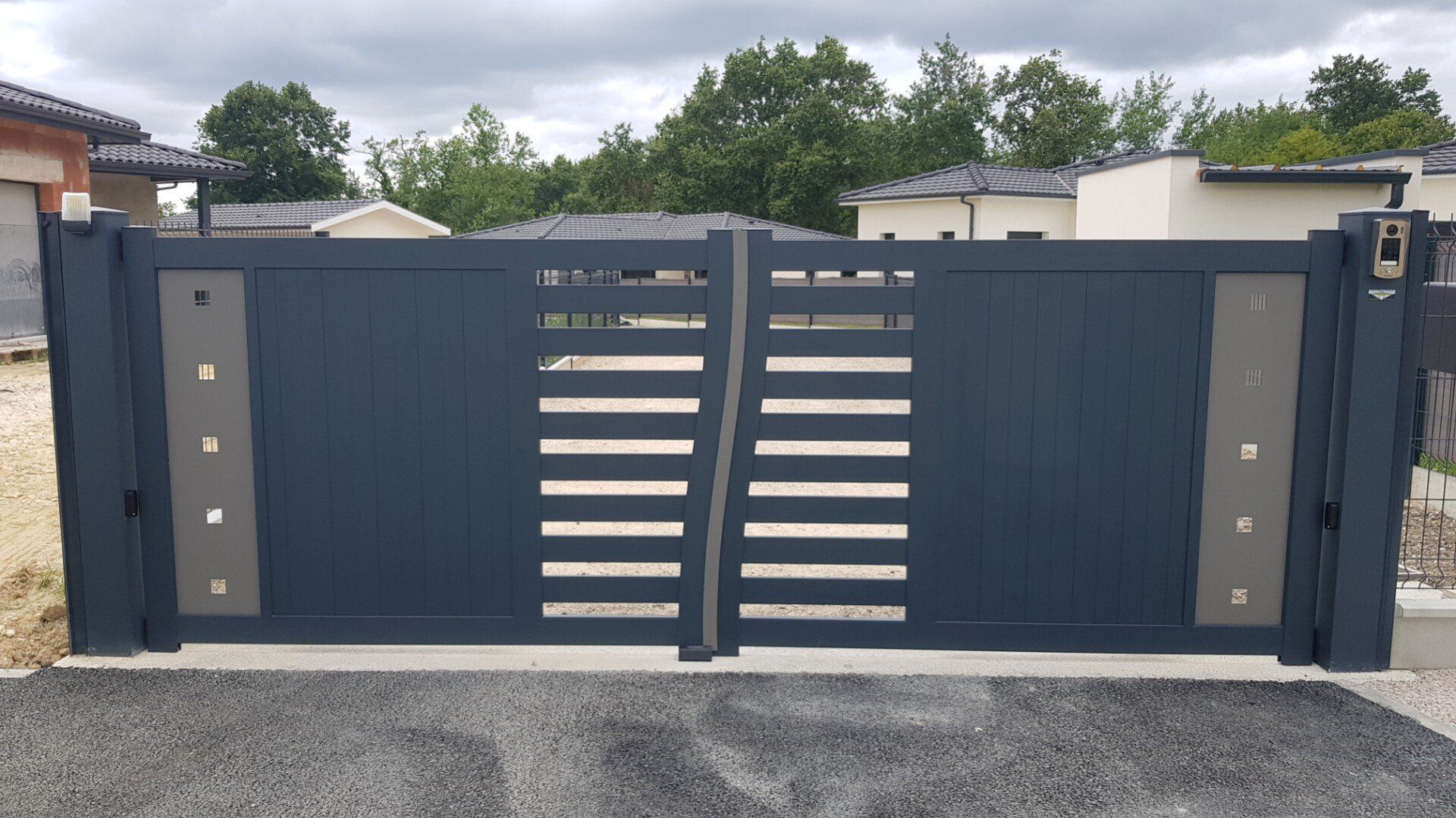 Portail à motif moderne gris anthracite