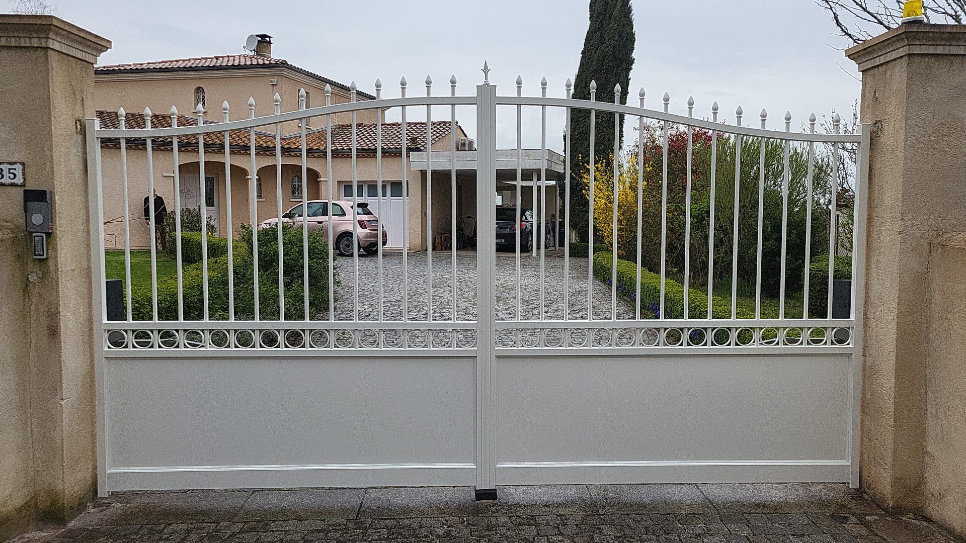 Portail de style gavarnie