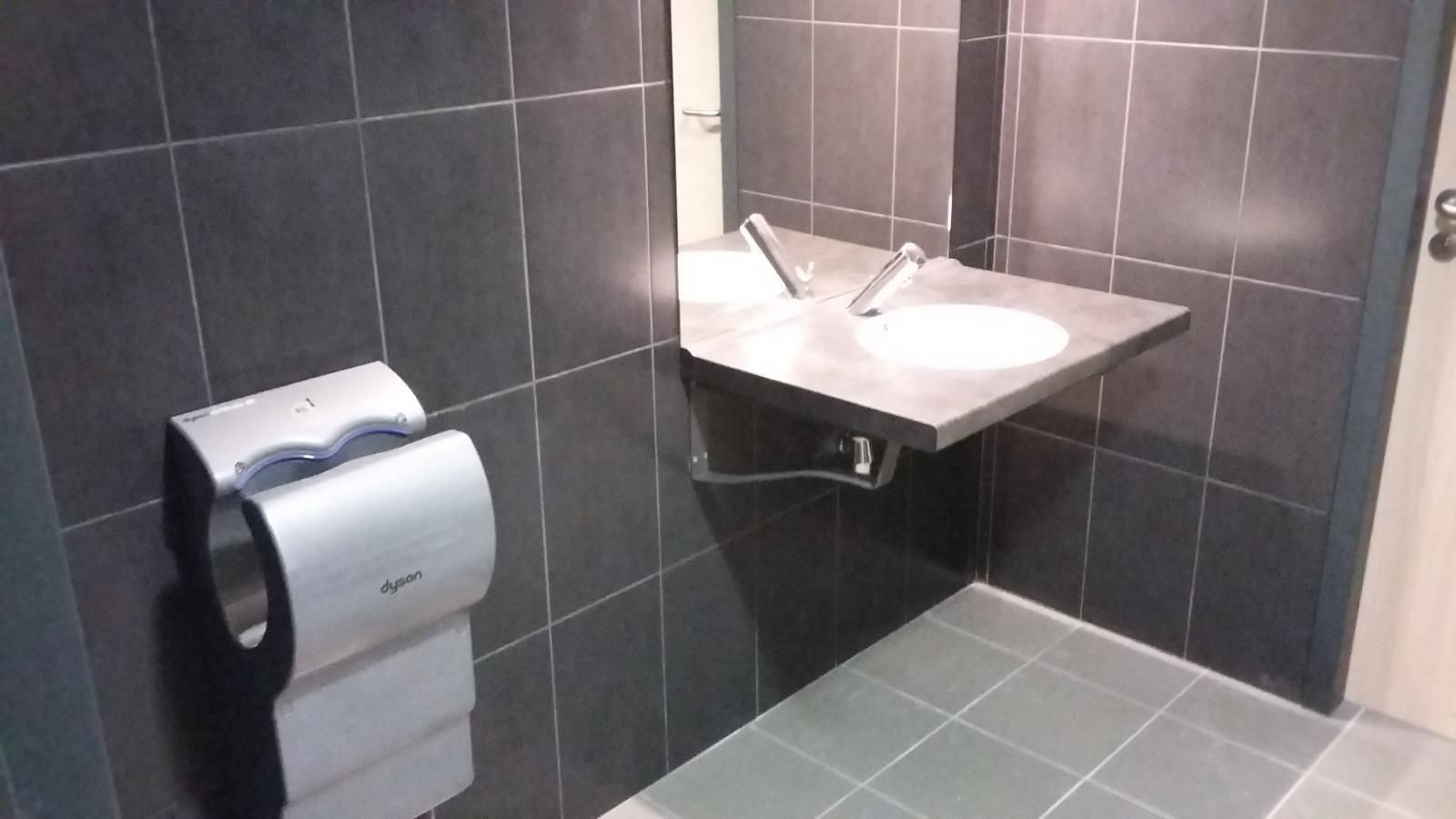 W.C publics pour PMR