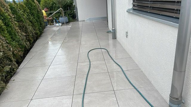 Terrasse, die von der Cammardella GmbH gestaltet wurde