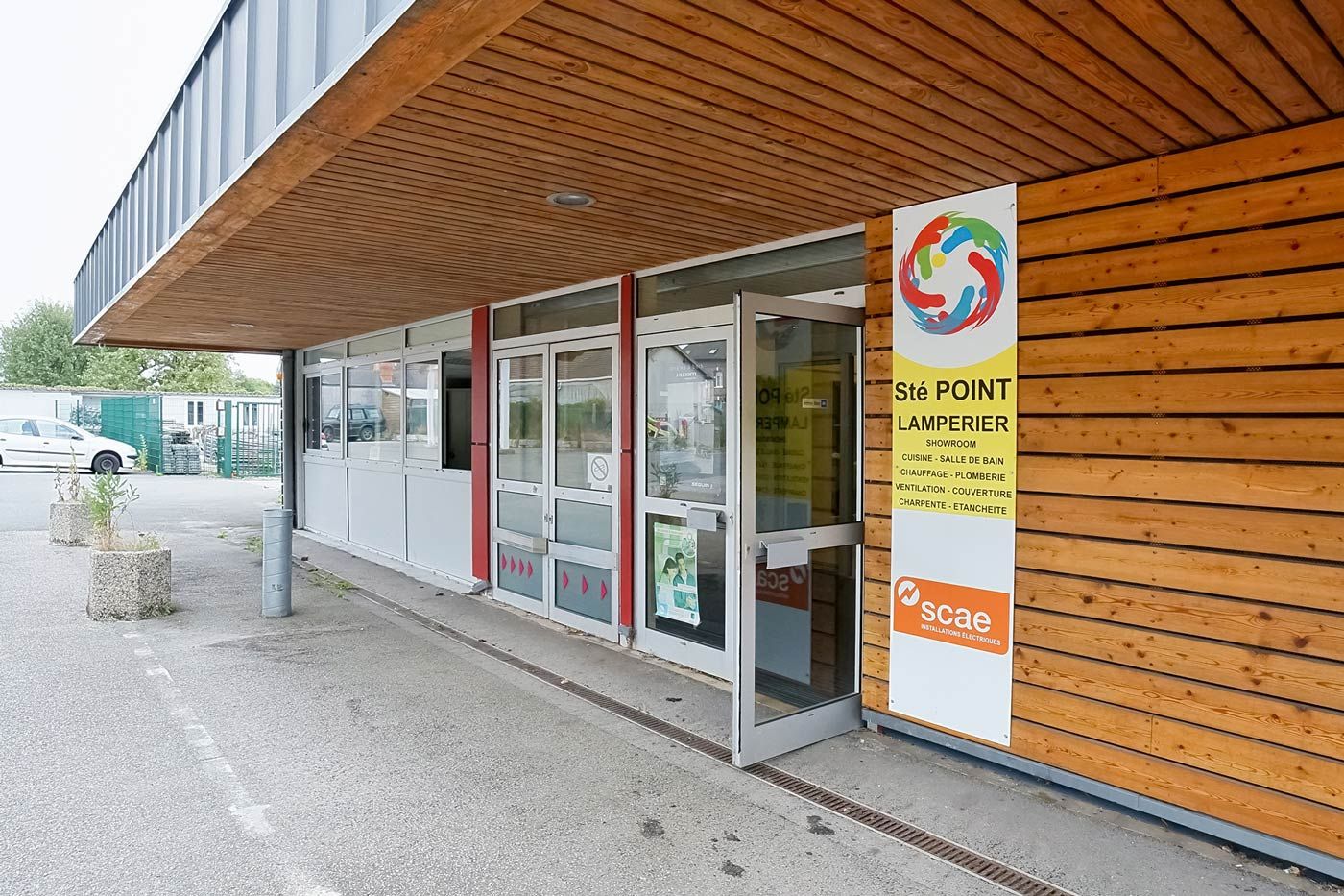 Devanture de Point Lampérier SCAE