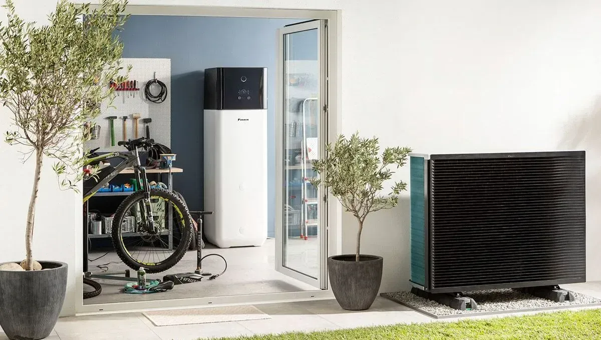 Une pompe à chaleur extérieure