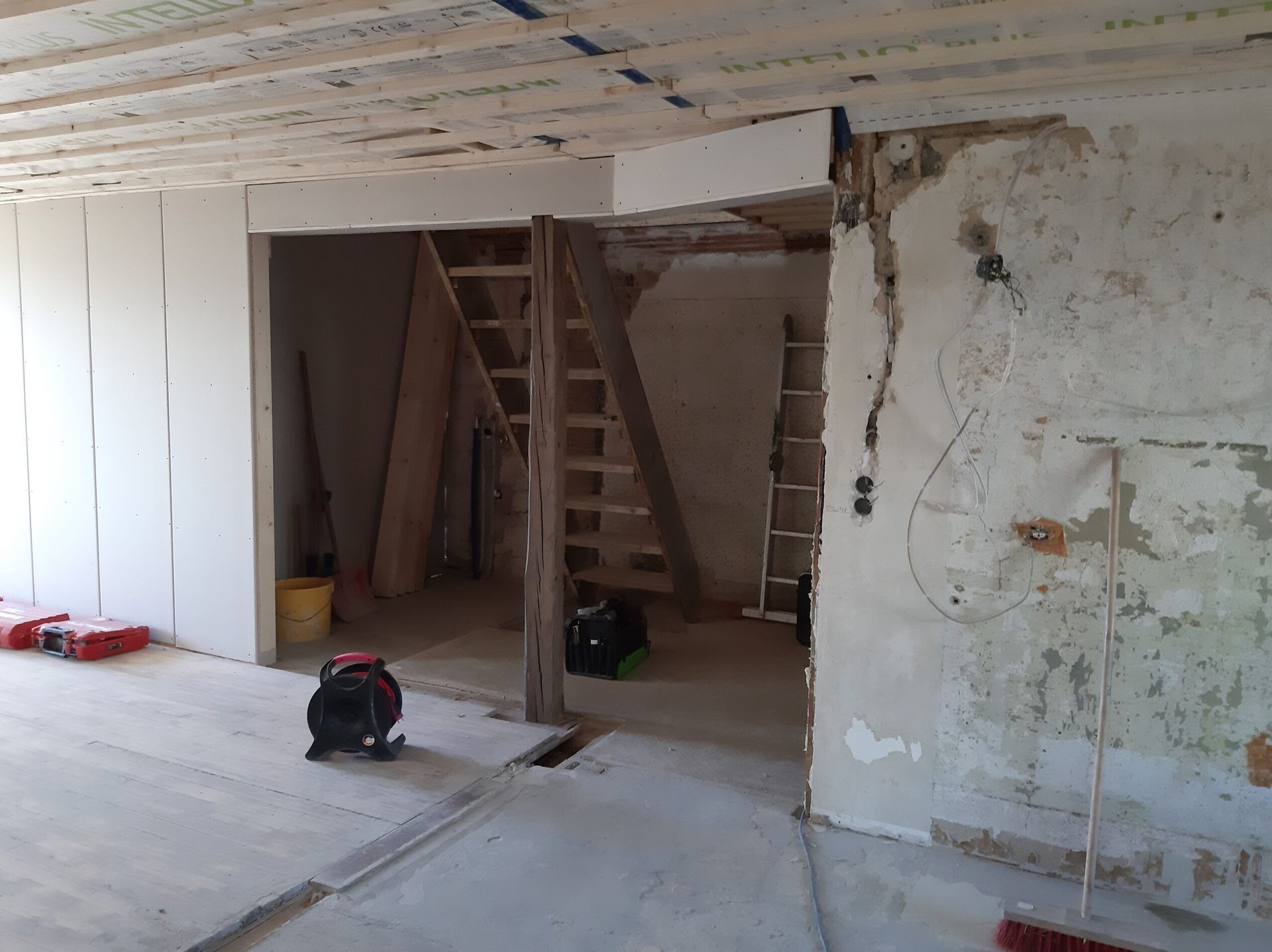 Sanierung + Wohnraumerweiterung - Bild 6