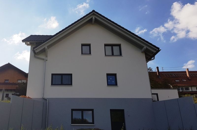 Einfamilienhaus mit Keller u. Garage - Bild 4